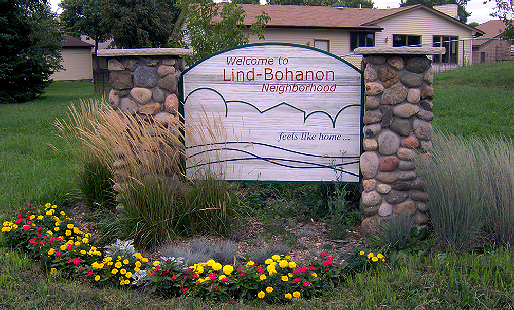Lind-Bohanon welcome sign
